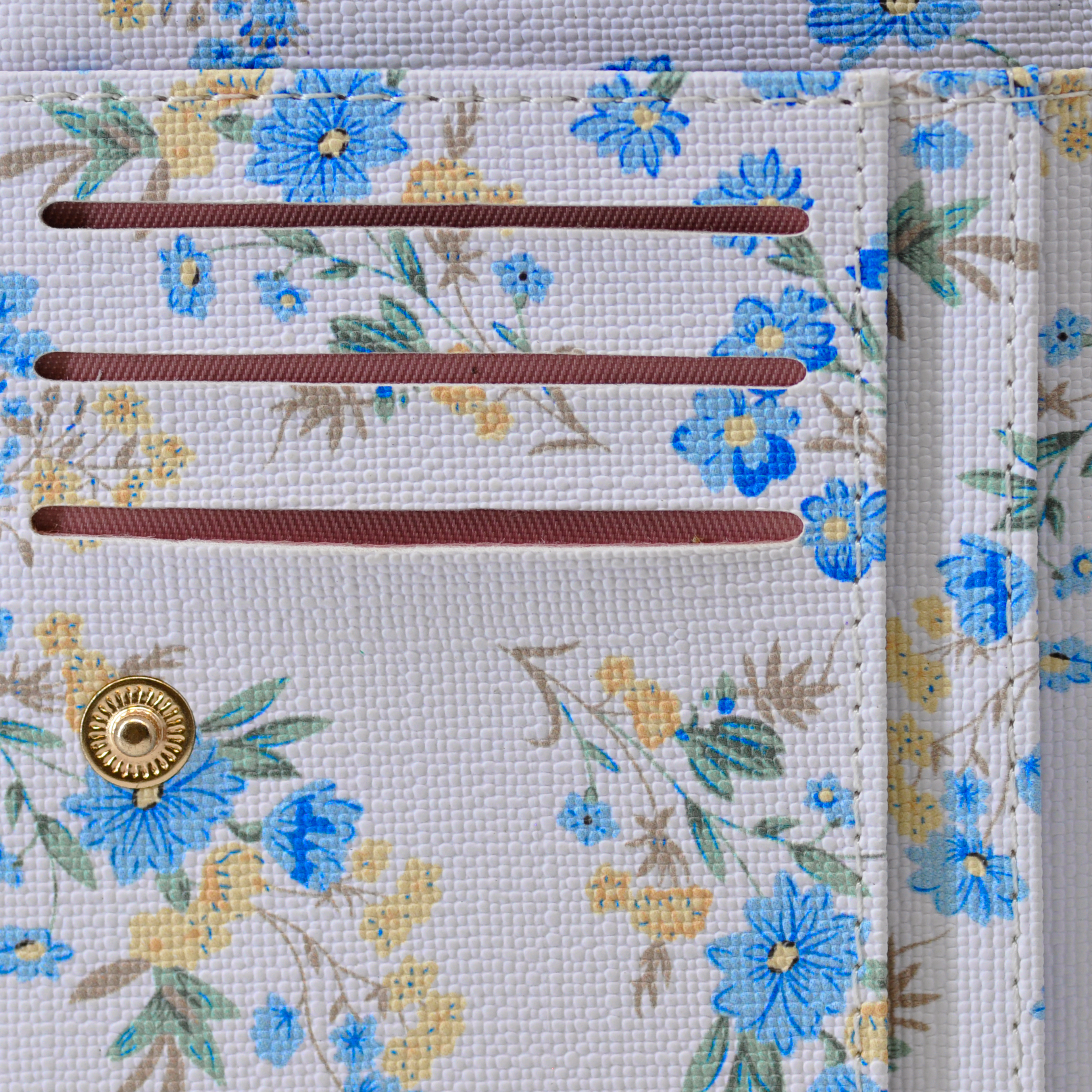 Portafoglio Zip Con Portacarte Claire